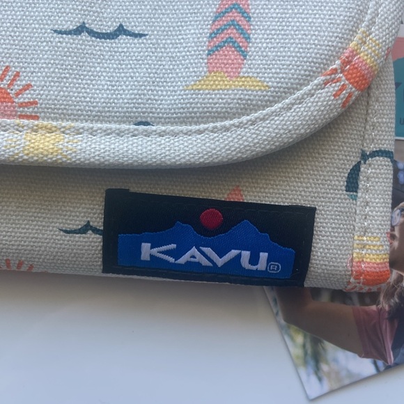 🔖KAVU Big Spender Beach Surf Wallet Billfold RARE! - Picture 2 of 5